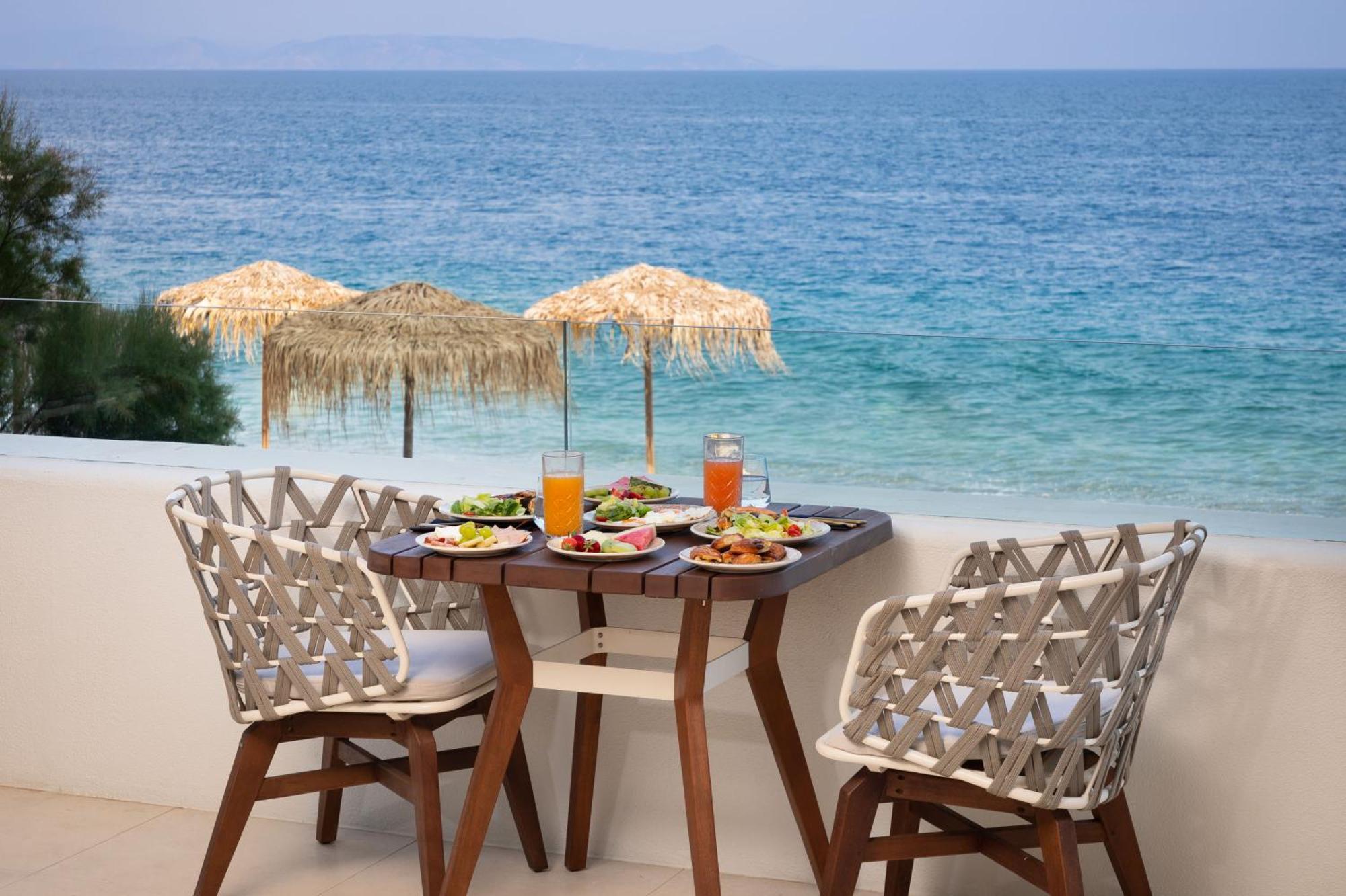 Isla Brown Corinthia Resort & Spa, Curio Collection By Hilton Άγιοι Θεόδωροι Εξωτερικό φωτογραφία A typical breakfast in Greece