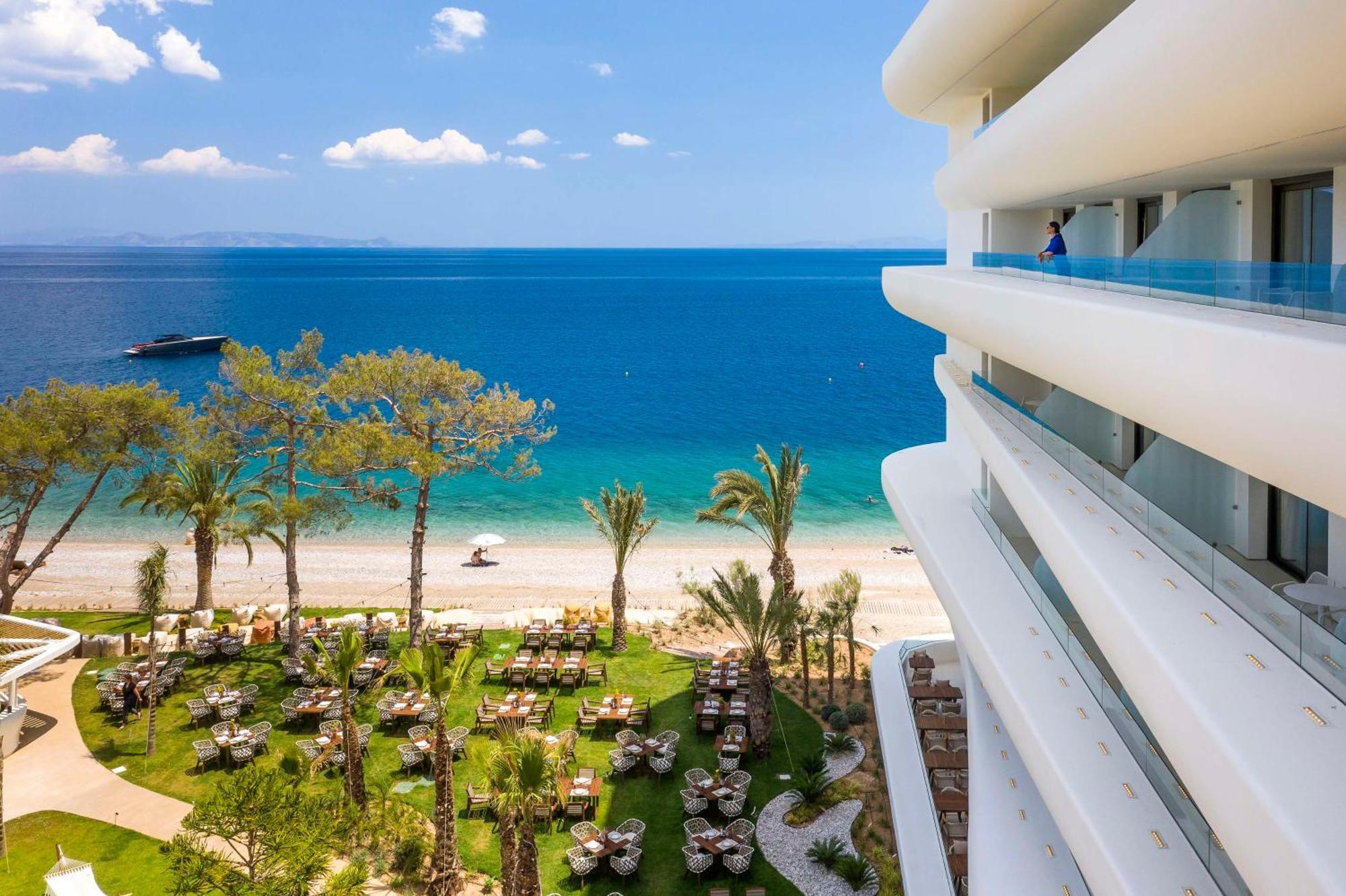 Isla Brown Corinthia Resort & Spa, Curio Collection By Hilton Άγιοι Θεόδωροι Εξωτερικό φωτογραφία View of the beach from the hotel