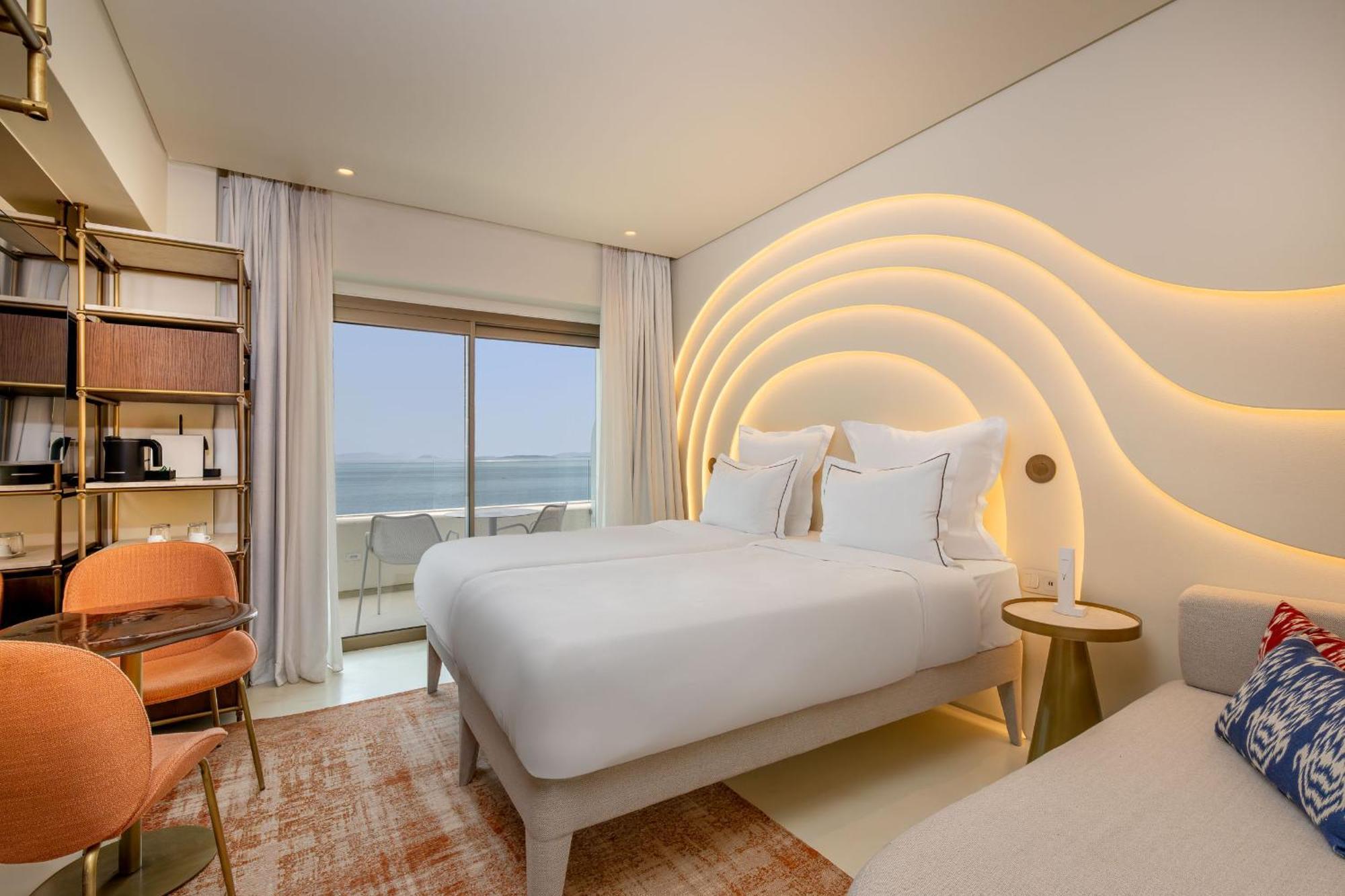 Isla Brown Corinthia Resort & Spa, Curio Collection By Hilton Άγιοι Θεόδωροι Δωμάτιο φωτογραφία Deluxe room