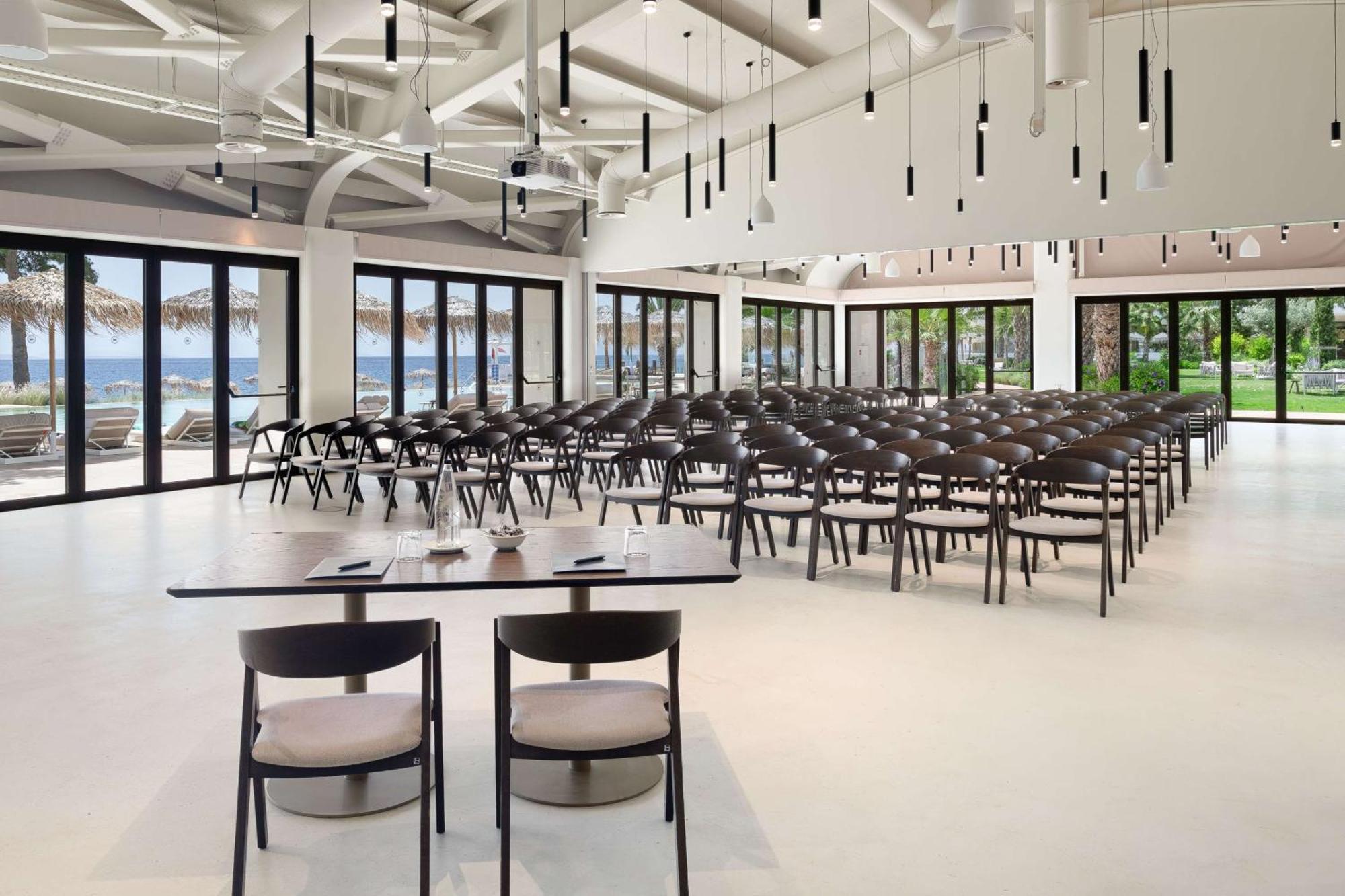 Isla Brown Corinthia Resort & Spa, Curio Collection By Hilton Άγιοι Θεόδωροι Εξωτερικό φωτογραφία The Westin Resort & Spa, Desaru Coast
