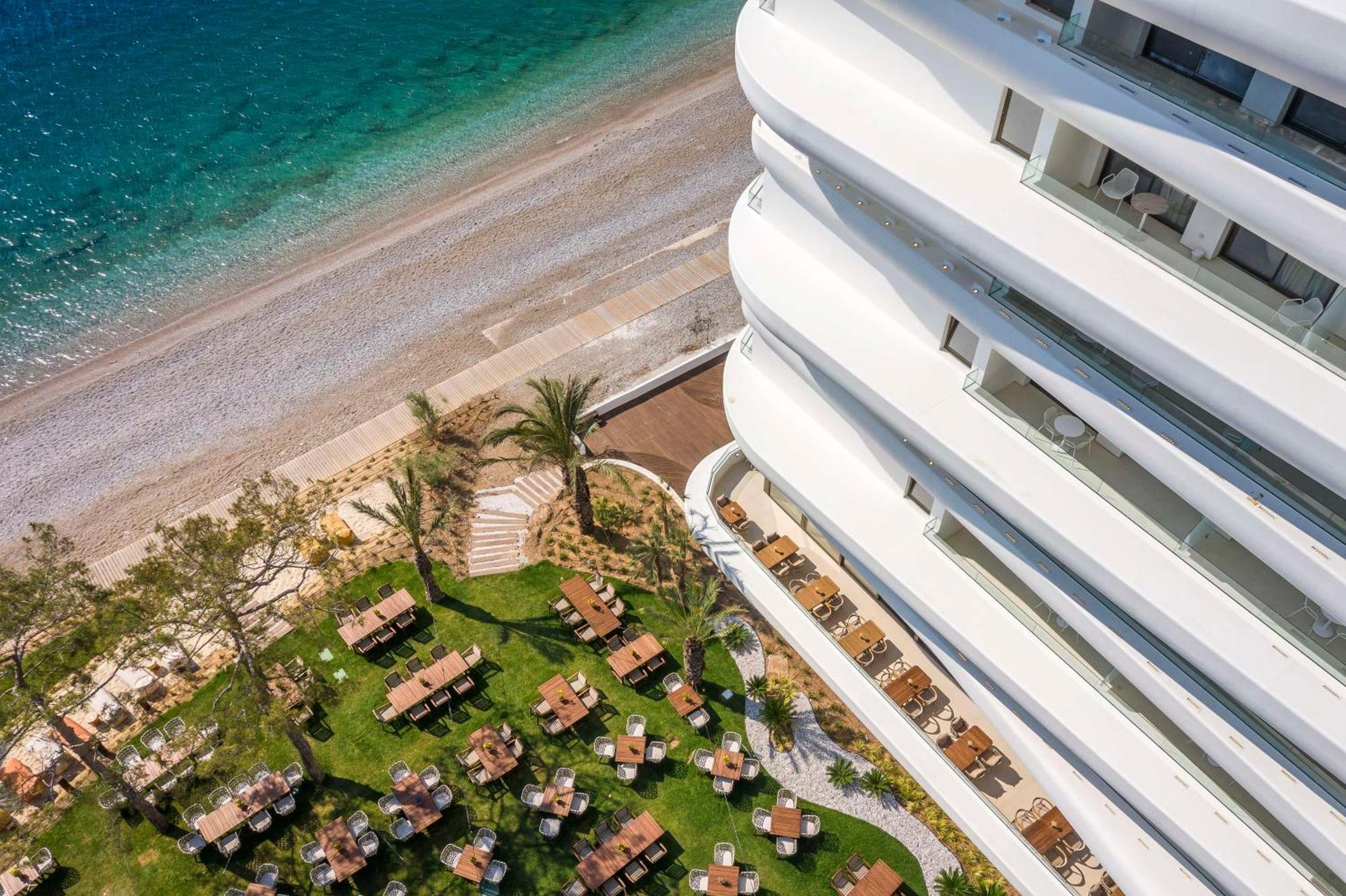 Isla Brown Corinthia Resort & Spa, Curio Collection By Hilton Άγιοι Θεόδωροι Εξωτερικό φωτογραφία The beach at the hotel
